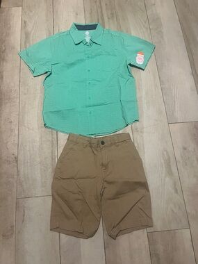 Wonder Nation Tan Cotton Blend Shorts with White Lining & NWT green top